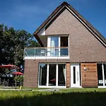 Residenz - Windbrecher - Terrasse - Sauna - Parkplatz *
