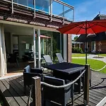 Residenz - Windbrecher - Terrasse - Sauna - Parkplatz *