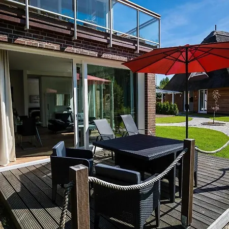 Residenz - Windbrecher - Terrasse - Sauna - Parkplatz *