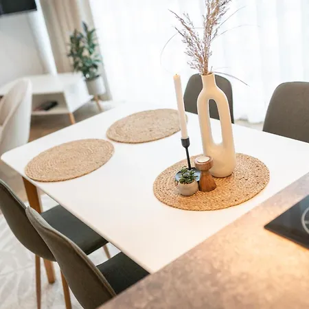 Residenz - Windbrecher - Terrasse - Sauna - Parkplatz Apartament *
